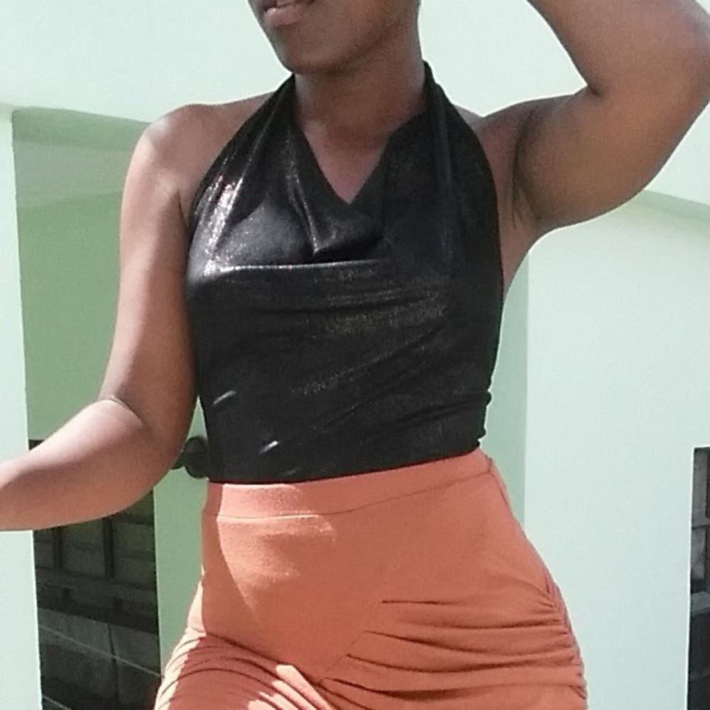 Backless, Halter Top